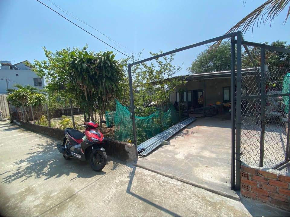 Nhà Nguyên Căn Sân Vườn Thoáng Mát - Ngũ Hành Sơn, Đà Nẵng - 4 Triệu/Tháng