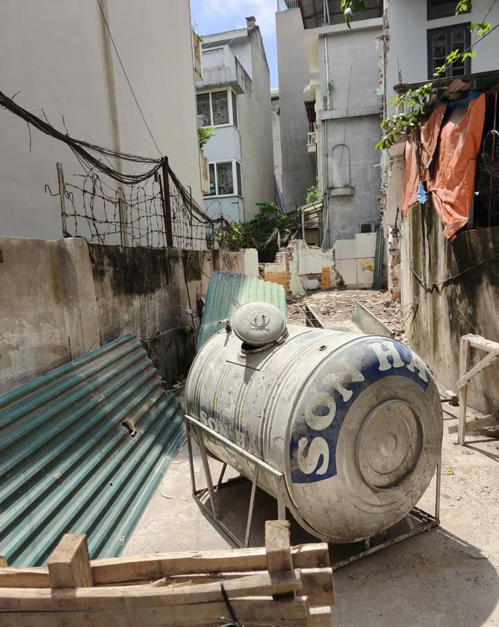 Bán đất Lạc Long Quân Cầu Giấy 78m² 12.9 tỷ - Sổ đỏ chính chủ