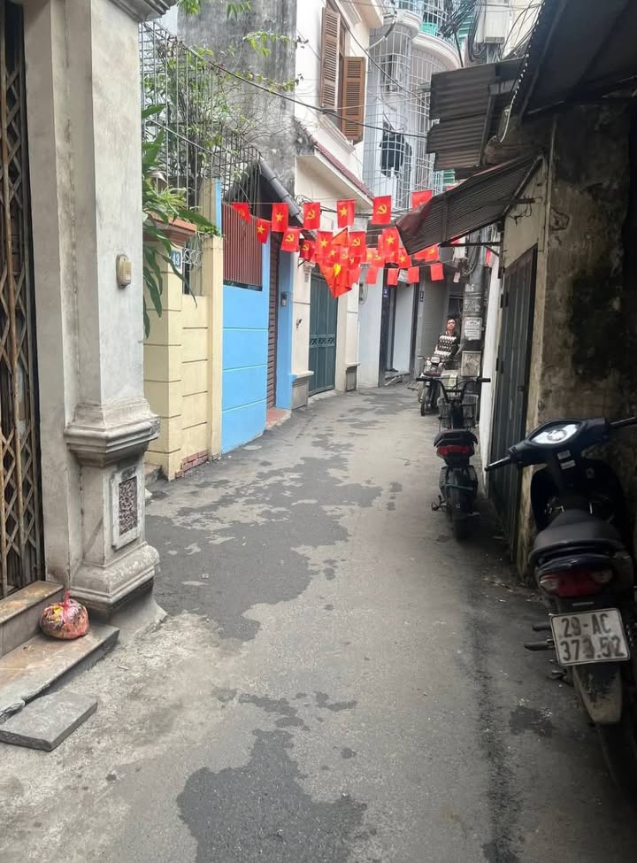 Nhà Mặt Ngõ Khâm Thiên 38m², 5 Tầng, 3PN - Sổ Đỏ Chính Chủ