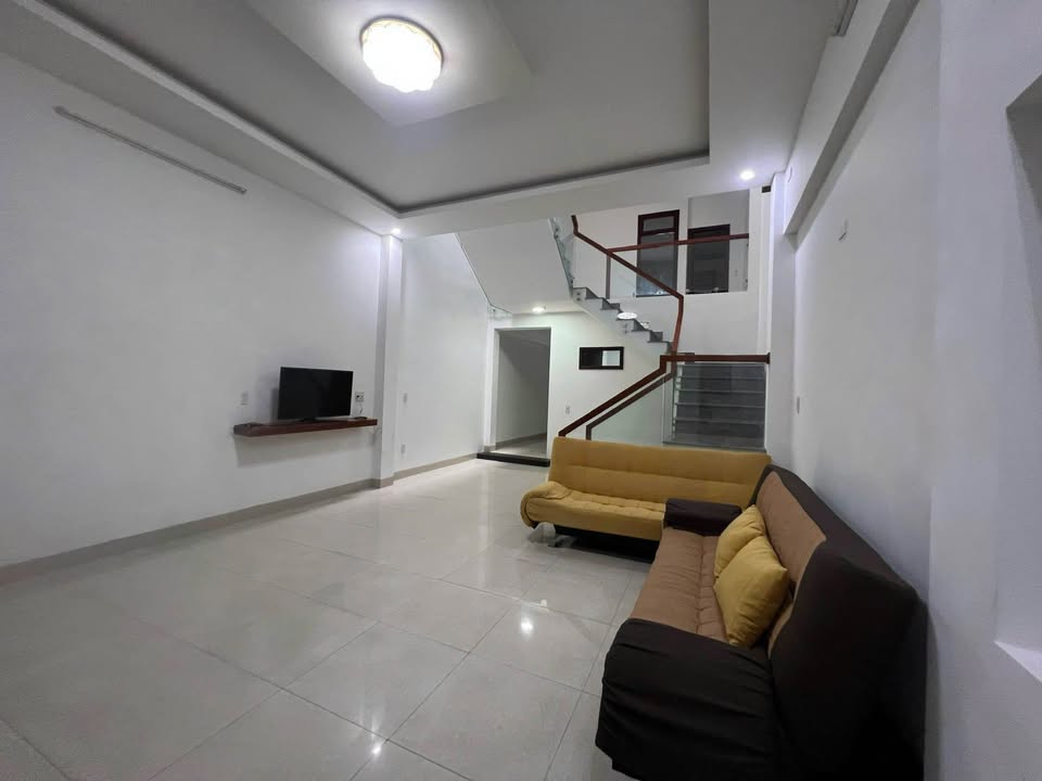 Nhà Riêng Nam Việt Á, Đà Nẵng 100m² - Vị Trí Đẹp, Full Nội Thất!