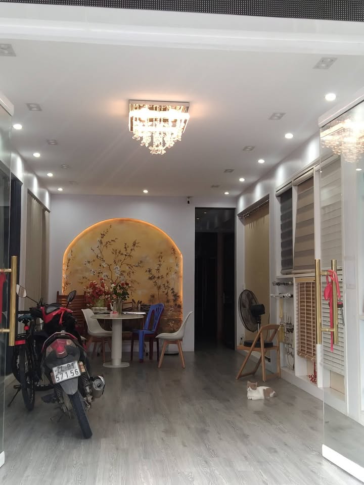 Nhà 80m² Nguyễn Huệ, Lào Cai - Kinh doanh sinh lời cao, Sổ đỏ chính chủ