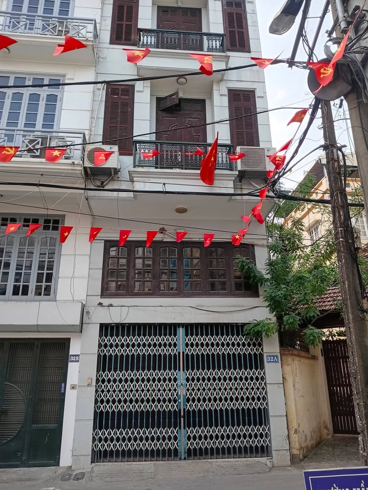 Nhà 5 tầng 52m² Trương Định, Hoàng Mai - Sổ đỏ nở hậu, gần ô tô