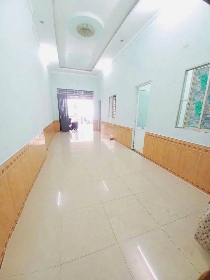 Nhà riêng Phường Tân Phong 150m² - Vị trí đẹp, tiện ích bao quanh!