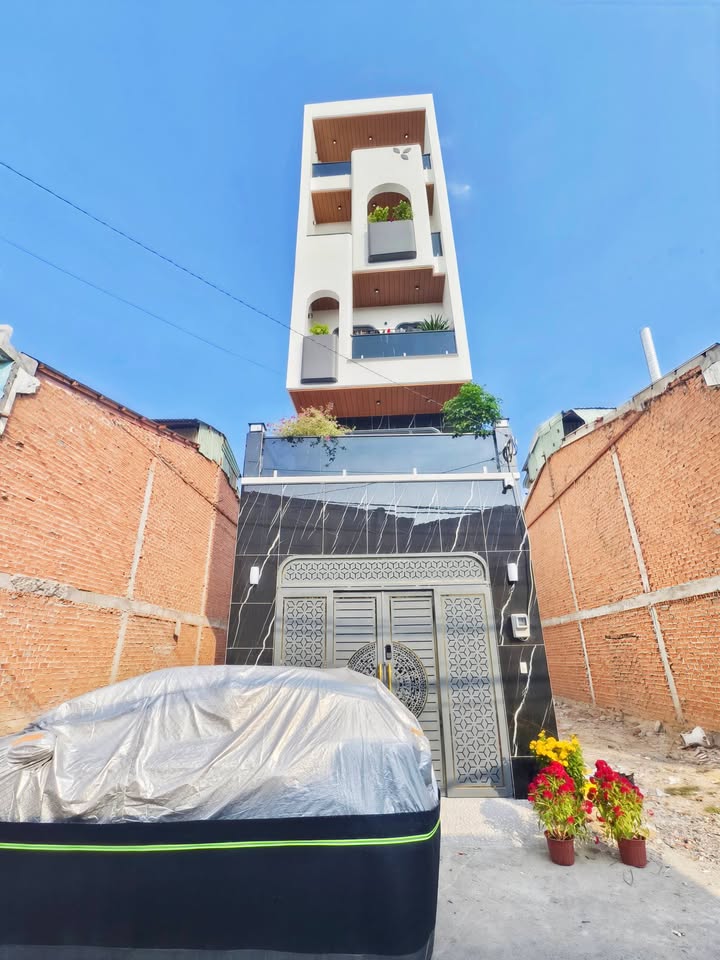 Nhà 5 Tầng Mặt Tiền Hẻm 6m Hương Lộ 2, Bình Tân - 72m²