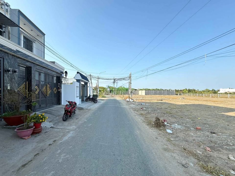 Đất thổ cư Củ Chi 142m² - Mặt tiền đường nhựa Lộc Trung - Giá 1.55 tỷ