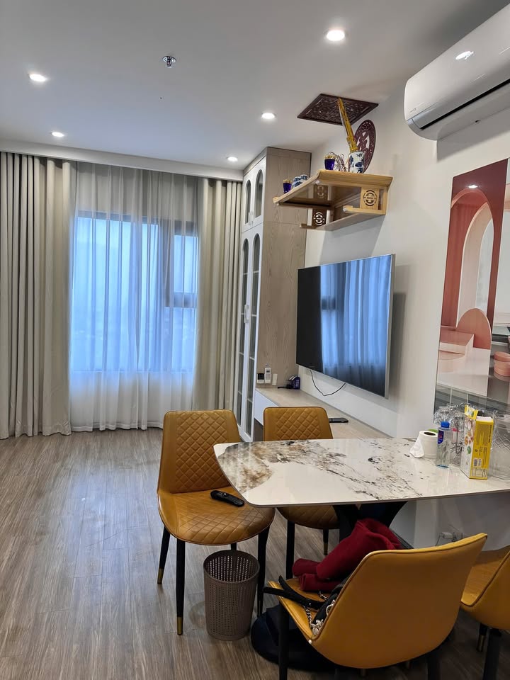 Cho thuê căn hộ 2PN, 2WC full nội thất tại Vinhomes Smart City, Hà Nội - Giá 12.5 triệu/tháng