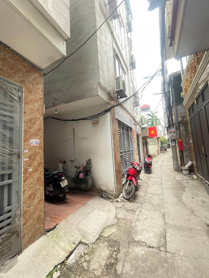 Nhà Ngọc Hồi 30m² - Sổ Đỏ Chính Chủ, 4PN, Sẵn Sàng Về Ở