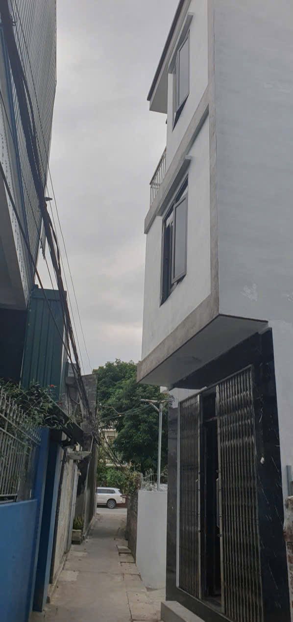 Bán gấp nhà 3 tầng Phú Lạc, TP Thái Bình - 40m², 1.7 tỷ, gần chợ, trường