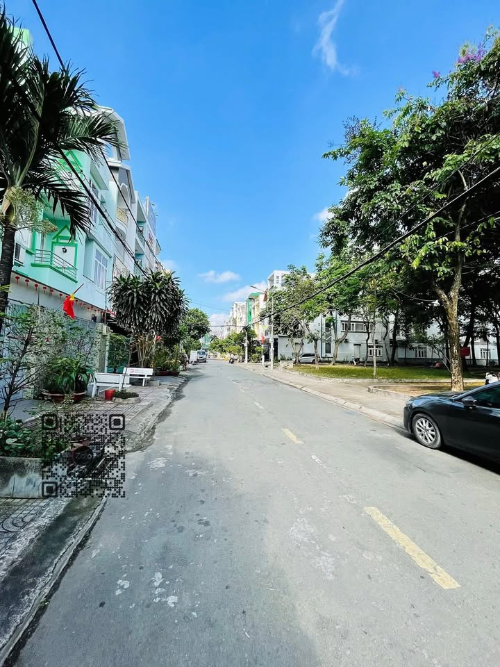 Nhà Phố Đường Tên Lửa Bình Tân 88m² - Mặt tiền kinh doanh