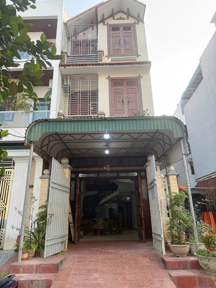 Nhà 3 Tầng Kinh Doanh/Ở Ngay Đường Hồng Vận Lợi Lai, Quảng Ninh