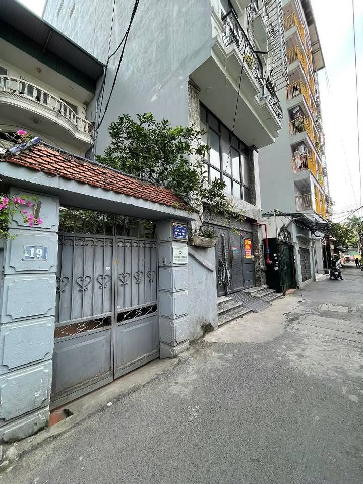 Nhà 37m² Quang Trung, Hà Đông - Ô tô vào nhà, giá nhỉnh 4 tỷ