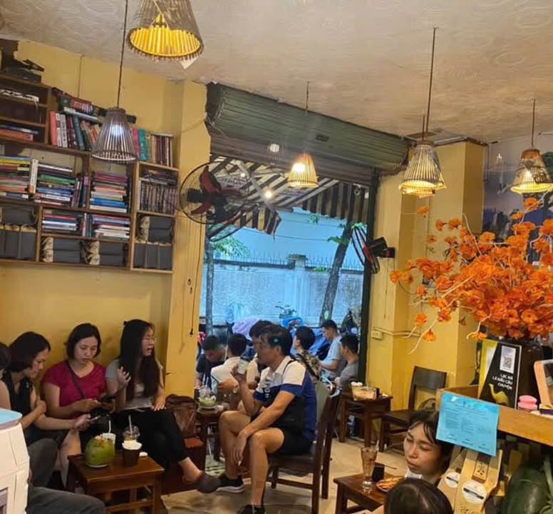 Sang nhượng Quán cà phê Nguyễn Công Hoan 90m² - Vị trí đắc địa!