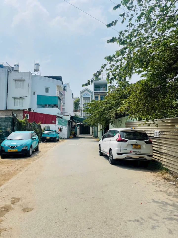 Đất nền Quận 7 417m² giá 4.968 tỷ - Xây dựng tự do!