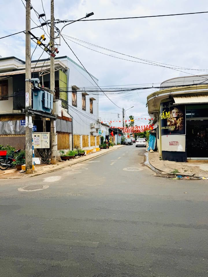 Đất nền Đào Tấn Buôn Ma Thuột 77m² giá 5.5 tỷ - Tiềm năng tăng giá!