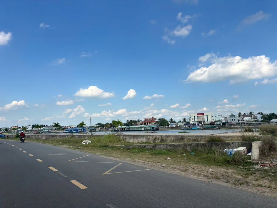 Đất nền mặt tiền Lộ Vòng Cung, Ninh Kiều, Cần Thơ - 3600m² giá 25 tỷ
