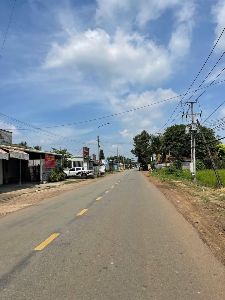 Đất Vườn Đồng Nai 1000m² - View Núi Chứa Chan, Sổ Riêng, Giá 1.05 Tỷ