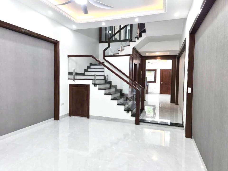 Nhà phố Trần Đại Nghĩa 30.38m² - Ô tô vào tận nhà, full nội thất cao cấp!