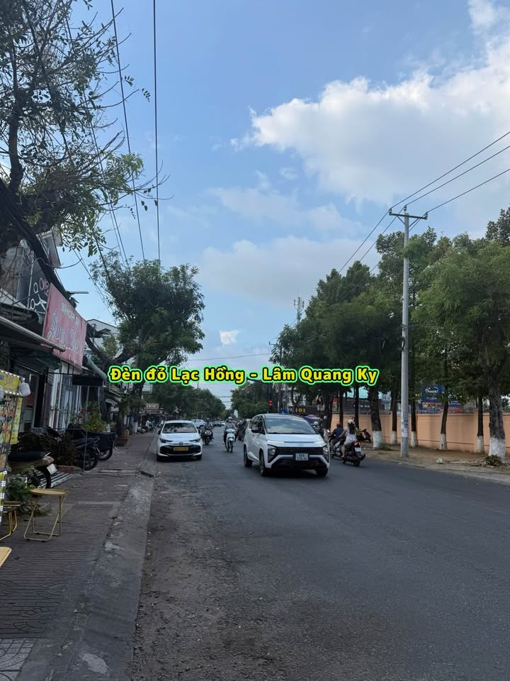 Mặt tiền Rạch Giá 300m² (ODT) - Tặng nhà 5PN, 5 Tỷ/m²