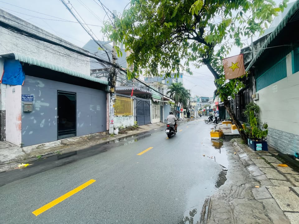 Bán Gấp Đất Vàng Thủ Đức 75.9m² Mặt Tiền Đường Số 5, Linh Tây - Giá 6.7 Tỷ