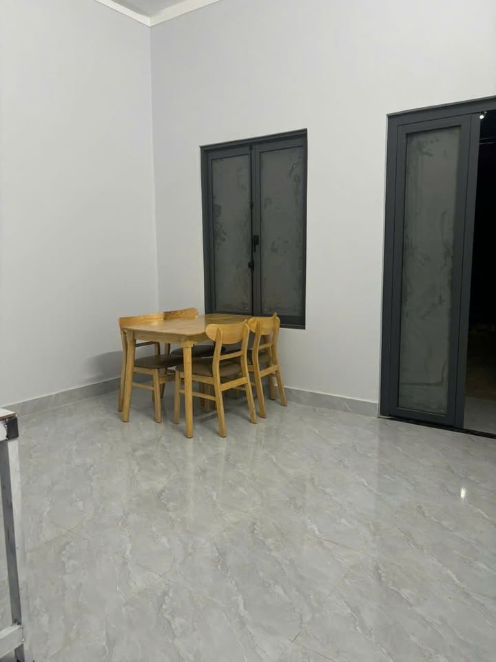 Nhà riêng hẻm 100 Amakhe Buôn Ma Thuột - Ô tô vào tận nhà!