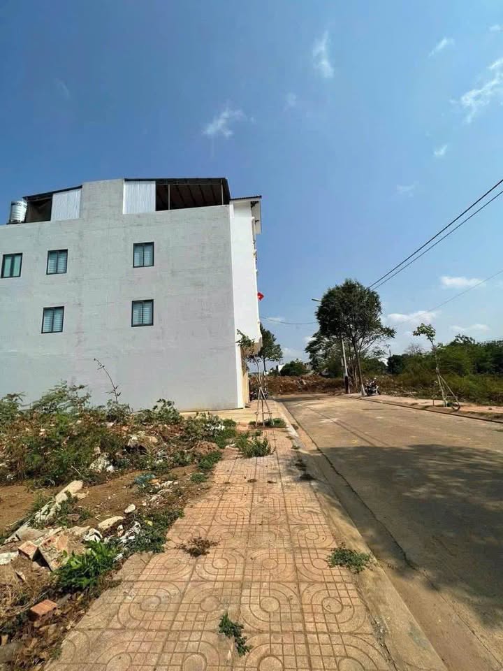 Đất Tái Định Cư Buôn Ma Thuột 110m² - Sổ Đỏ Thổ Cư, Kinh Doanh Tốt!