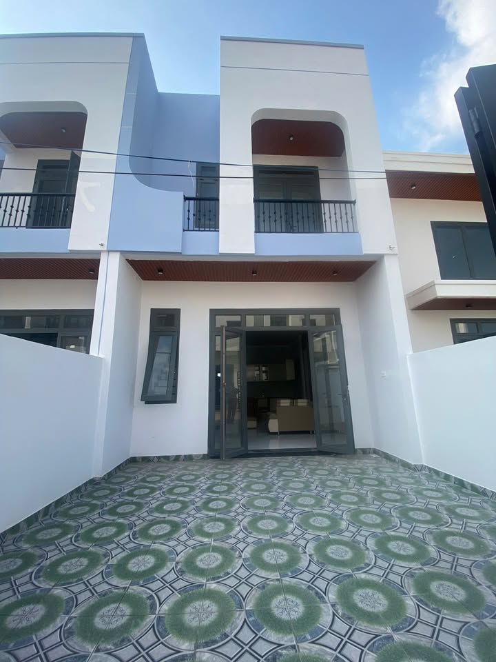 Nhà Riêng Biên Hòa 80m² giá 2.049 tỷ - Ô tô vào tận nhà!