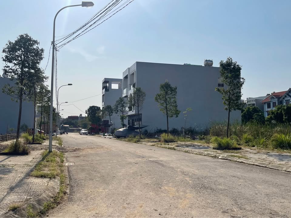 Bán đất Phường Quảng Hưng, TP Thanh Hóa 87.5m² - Sổ hồng sẵn, hướng Đông Nam