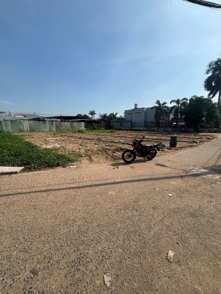 Bán Đất 342m² Thổ Cư Hóc Môn - Sát Q12, Giá F0 5.8 Tỷ