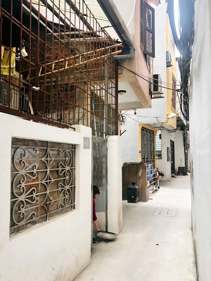 Nhà phố Võ Chí Công, Cầu Giấy - 33m² nở hậu, giá 8.6 tỷ