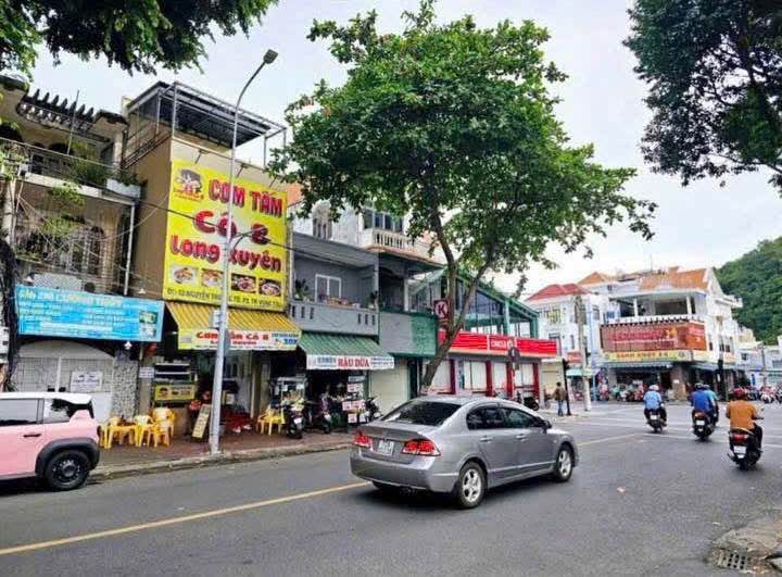 Nhà Mặt Tiền Nguyễn Trường Tộ, Vũng Tàu - Kinh Doanh Sầm Uất, 75m², 13.3 Tỷ