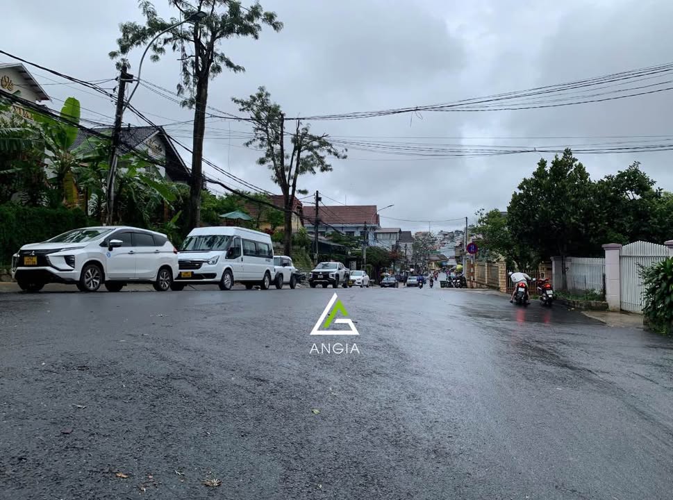 Bán Nhà Ma Trang Sơn Đà Lạt 102m² 6.3 Tỷ - Sổ Hồng Nở Hậu Đẹp