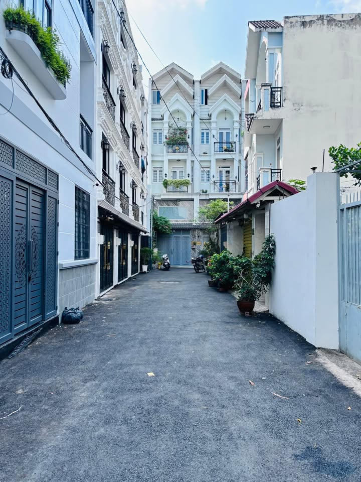 Nhà phố Hoàng Hoa Thám Bình Thạnh 230m² - Đầu tư sinh lời!