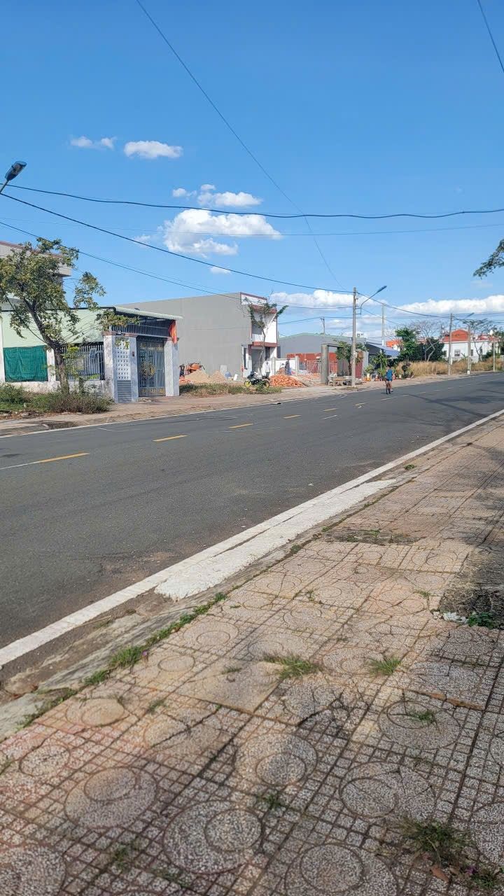 Bán Đất Tân Phú, Đồng Xoài 122m² Sổ Đỏ Sẵn Sàng - Cơ Hội Đầu Tư Vàng