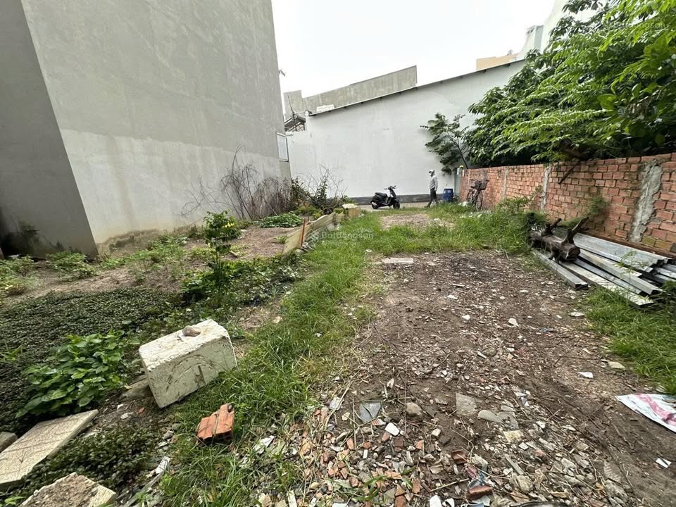 Đất Linh Trung Thủ Đức 71.1m² - Sổ Đỏ, Hẻm Xe Hơi Giá 5.7 Tỷ