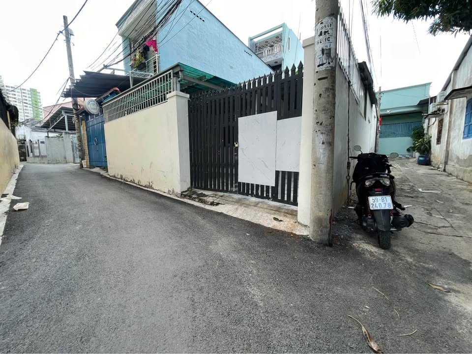 Nhà riêng Trường Thọ Thủ Đức 149.4m² – Góc 2 Mặt Tiền, Ngang 8m Cực Hiếm!