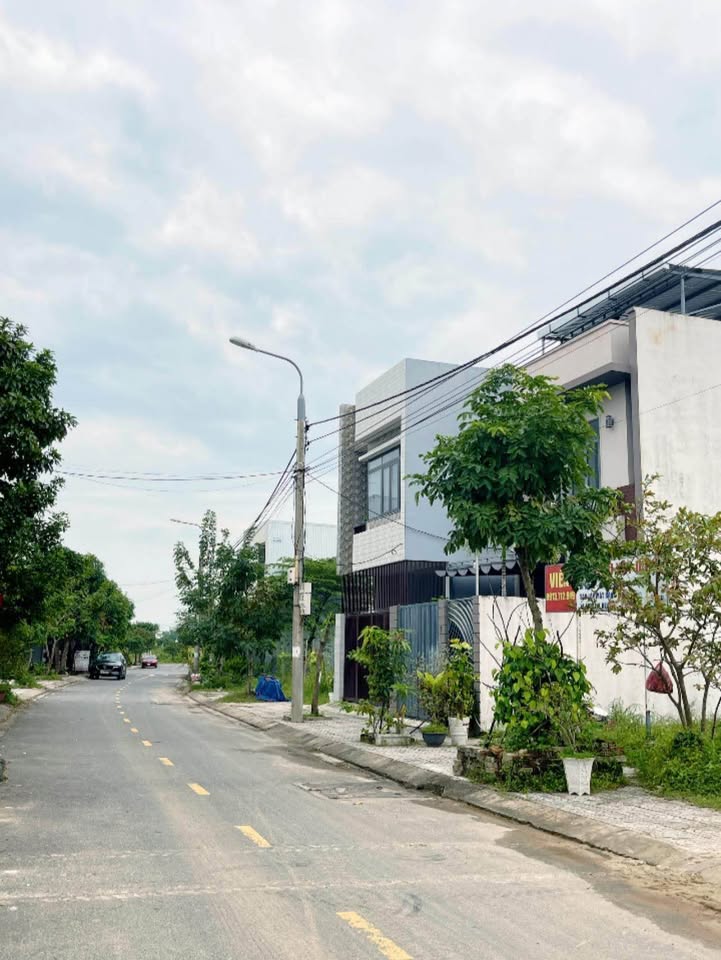 Đất nền Võ Tự, Đà Nẵng 100m² hướng Đông Nam - Sát Shophouse Mê Linh, view hồ Bàu Tràm