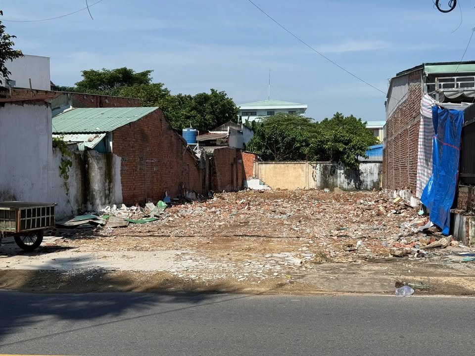 Đất nền Hóc Môn 330m² 13 tỷ - Sổ đỏ chính chủ, mặt tiền đường nhựa