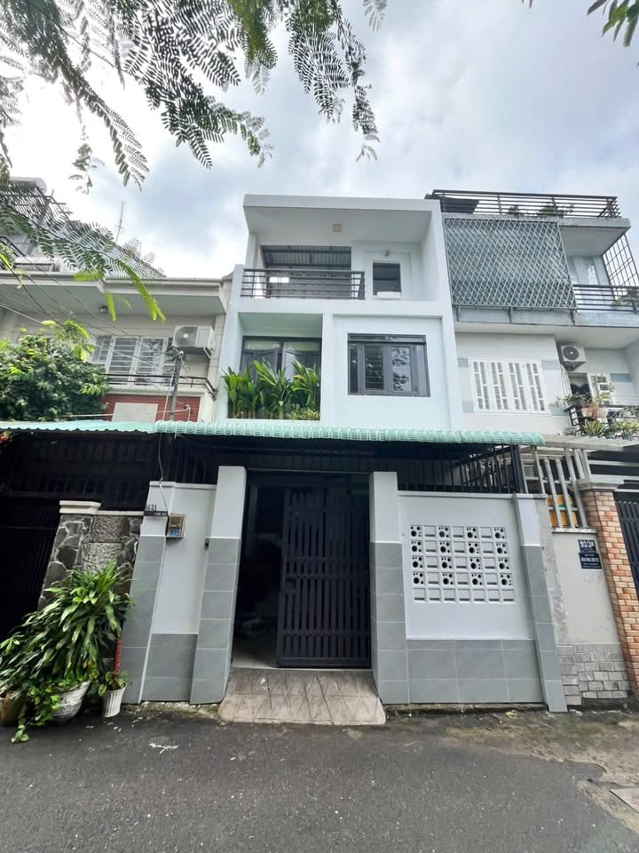 Nhà Tam Bình Thủ Đức 54m² - Ô tô vào tận nhà, Sổ hồng sẵn!