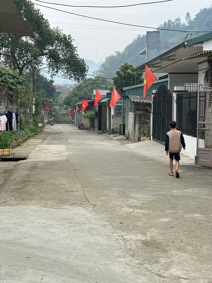 Bán nhà Cam Đường 126m² giá 1.29 tỷ - Sổ đỏ chính chủ sẵn sàng