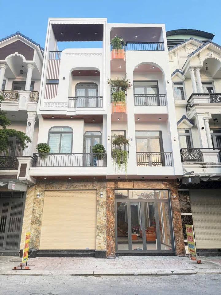 Nhà riêng KDC Phú Hồng Thịnh 8, Thuận An 14 triệu - Full nội thất, vào ở ngay!