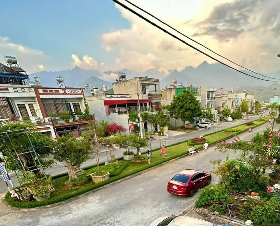 Đất nền Lai Châu 105m² Đường đôi Đăng Văn Trung - Tiềm năng tăng giá!