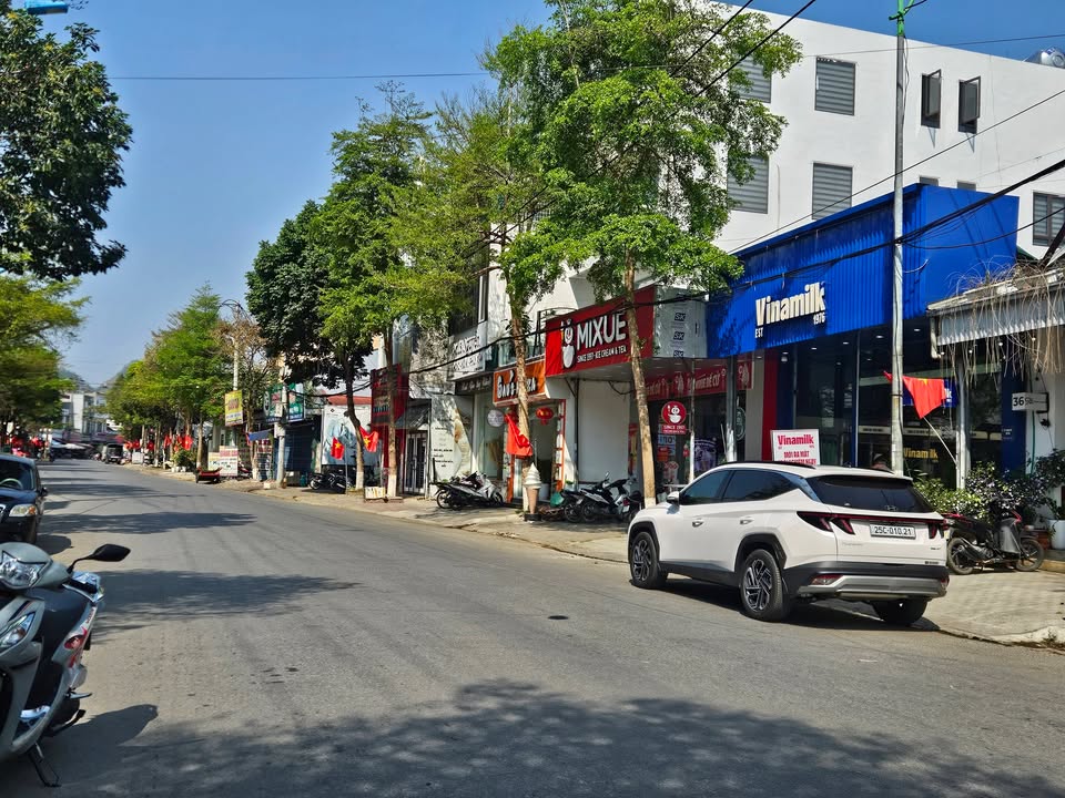 Đất nền Lai Châu 149m² - Sổ hồng sẵn, giá 900 triệu!