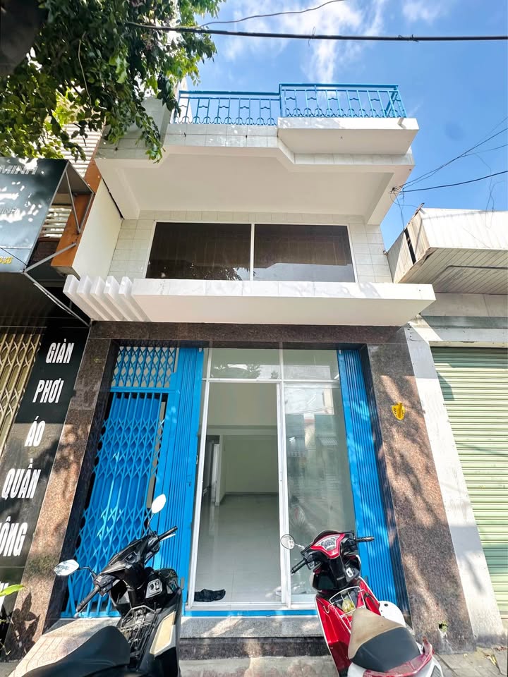 Cho thuê nhà mặt tiền Lê Hồng Phong, Nha Trang - 6PN, 124m², 22 triệu/tháng
