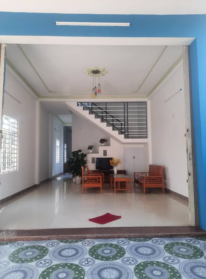 Nhà 2 Tầng 100m² Hòa Xuân - Sổ Hồng Riêng, Full Nội Thất - Giá 3.15 Tỷ