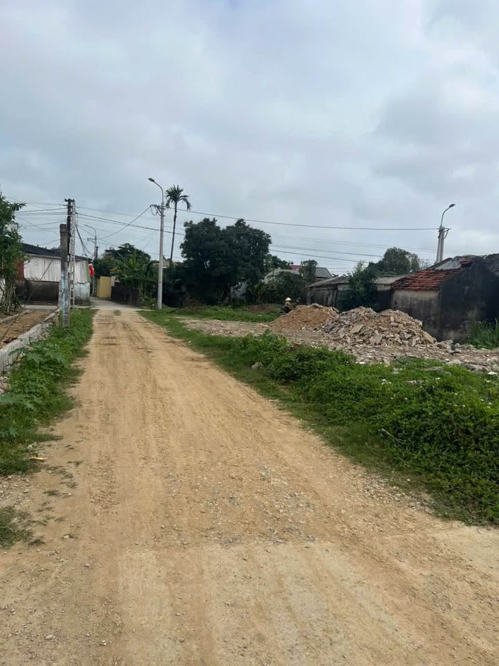 Bán đất Phường Quảng Đông TP Thanh Hóa 187m² - Lô đầu ve giá tốt