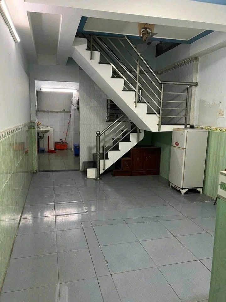 Nhà nguyên căn mặt tiền Ỷ Lan Quy Nhơn 55m² - Giá chỉ 4.5 triệu!