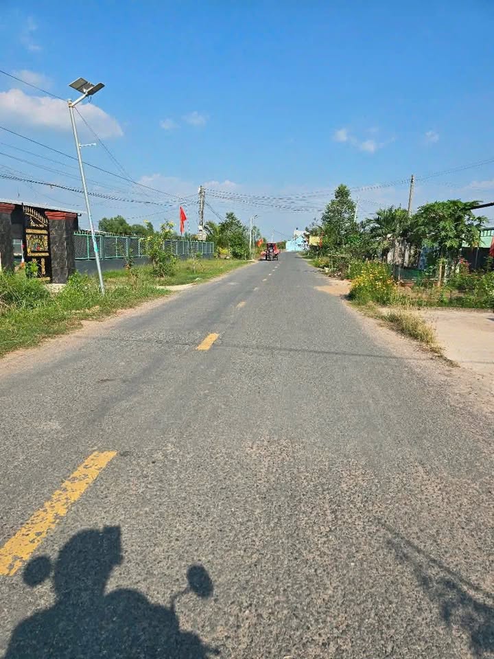 Đất nền Đức Hòa Long An 1700m² mặt tiền nhựa 12m - Giá 2.85 tỷ