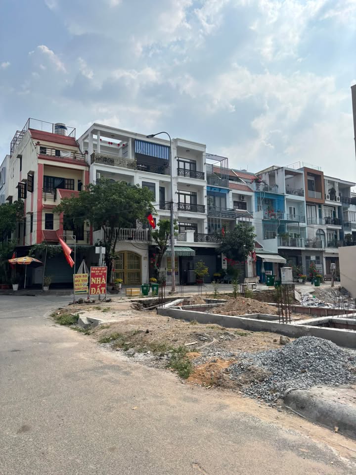 Bán Đất Vàng TP Thủ Đức 72m² Đường Lê Văn Việt - Sổ Đỏ Vuông Vức