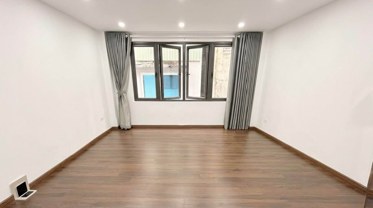 Bán nhà Yên Sở Hoài Đức 27m² 5 tầng - Sẵn sàng ở ngay!