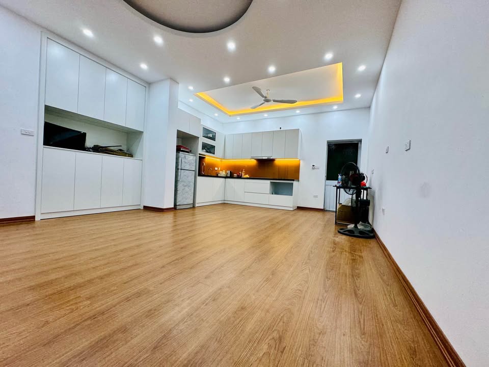 Nhà riêng Nguyễn Chính, Hoàng Mai 42m² - Sẵn sàng ở ngay!
